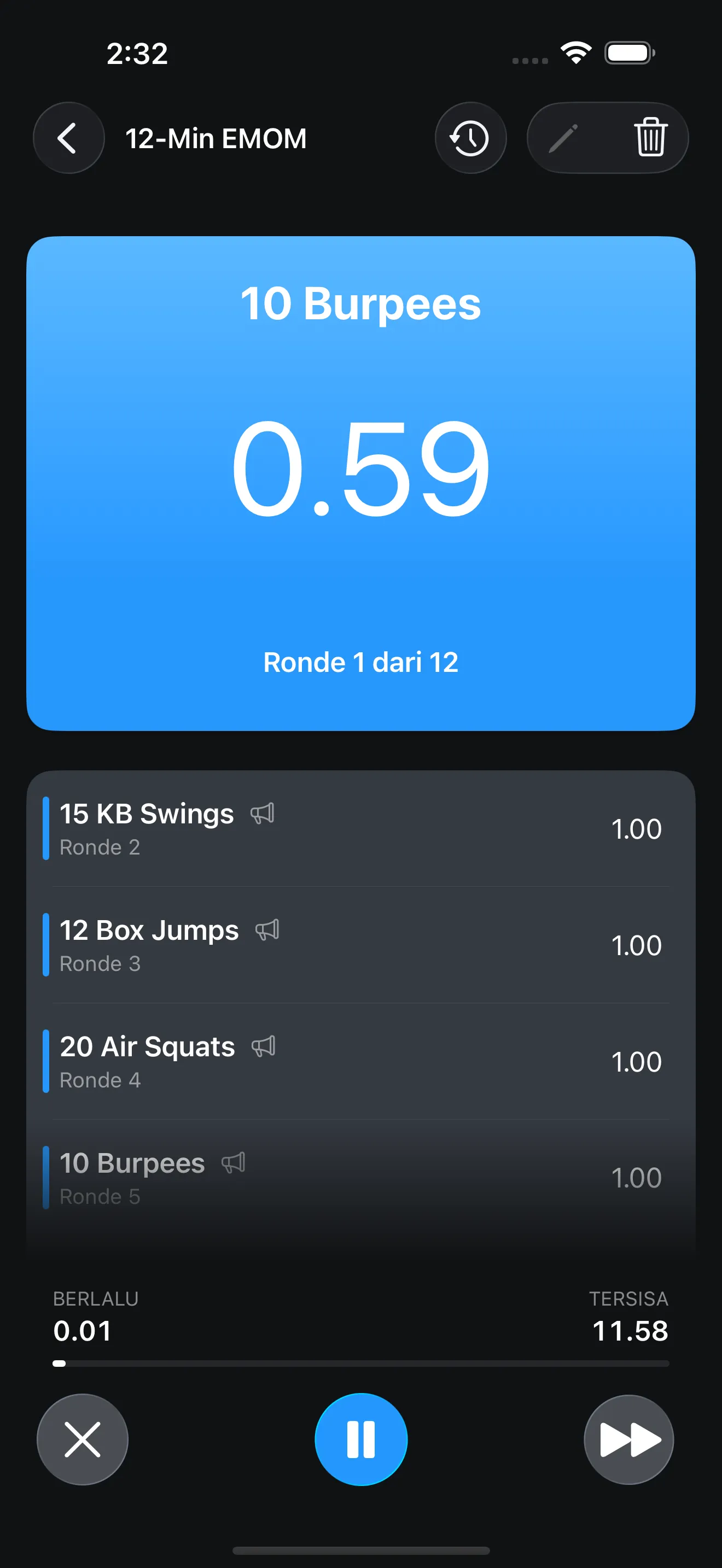 EMOM timer running with current round state