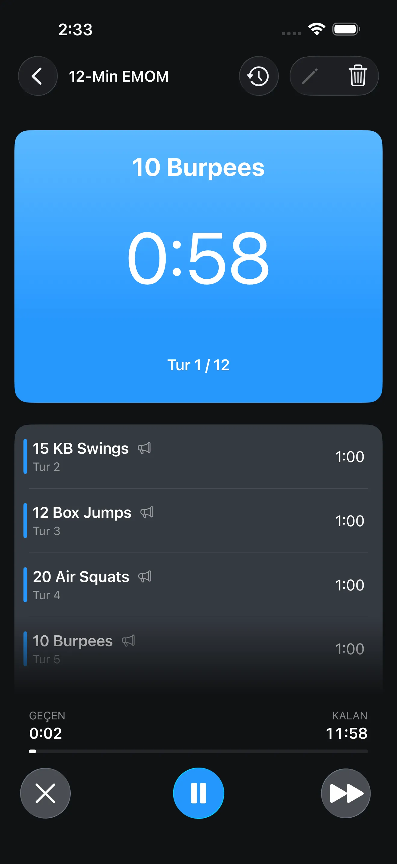 EMOM timer running with current round state