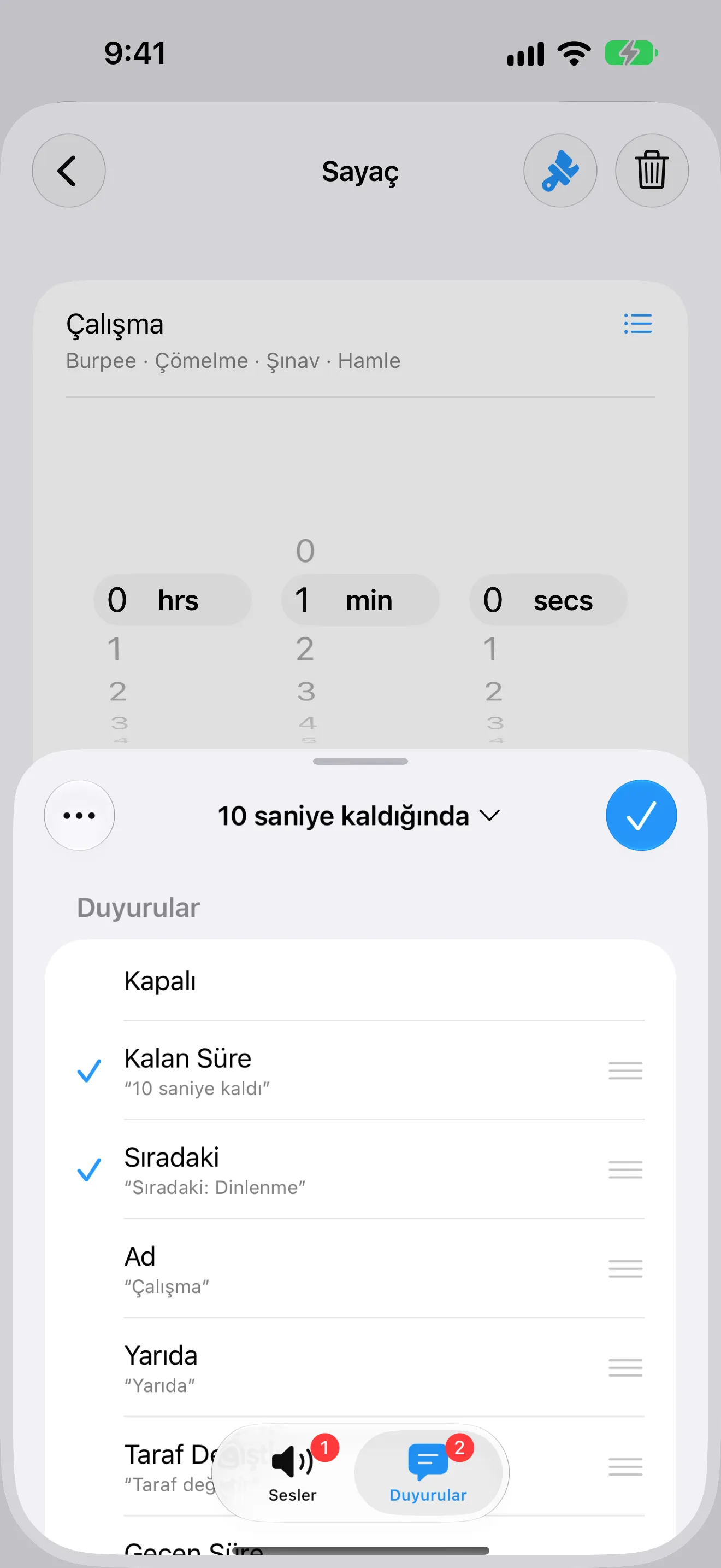 Kalan süreyi ve sıradaki adımı sesli bildiren bir uyarıyı gösteren Timer+ ekran görüntüsü.