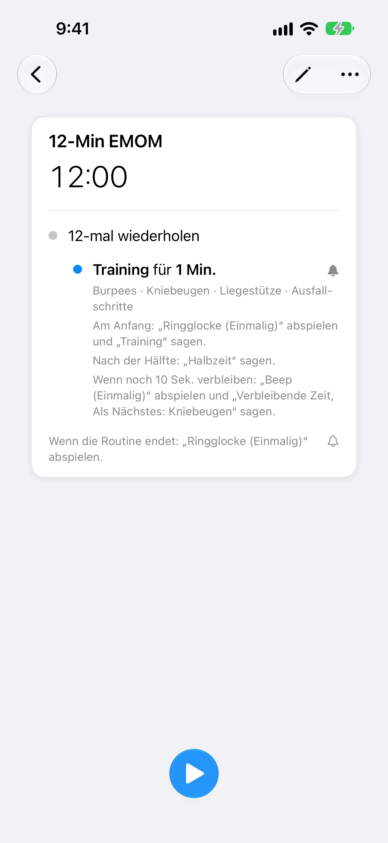 Screenshot von Timer+ mit einer EMOM-Routine, deren Arbeitsschritt seinen Namen, die Halbzeit und die verbleibende Zeit ansagt.