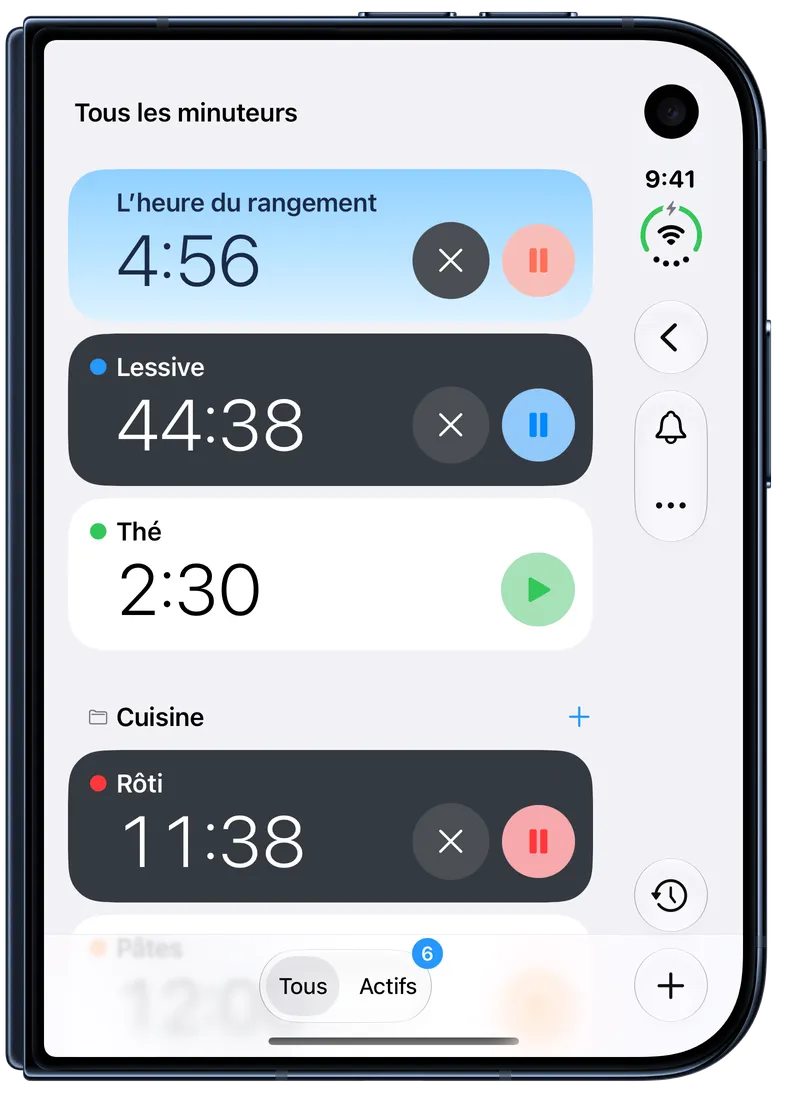 Capture d’écran de Minuteur+ montrant un Minuteur pour enfants en cours sur une carte bleu ciel en haut de la liste des minuteurs.