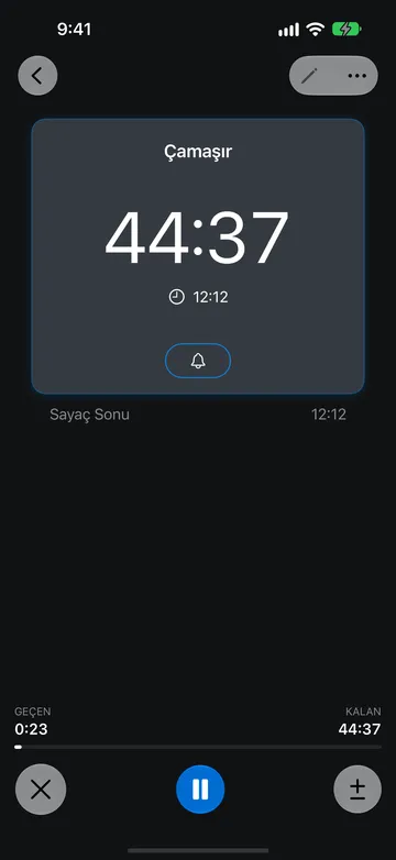 Çalışan Çamaşır sayacı: 44:37 kaldı, bitiş saati 12:12, 0:23 geçti; İptal, Duraklat ve Süreyi Ayarla düğmeleri.