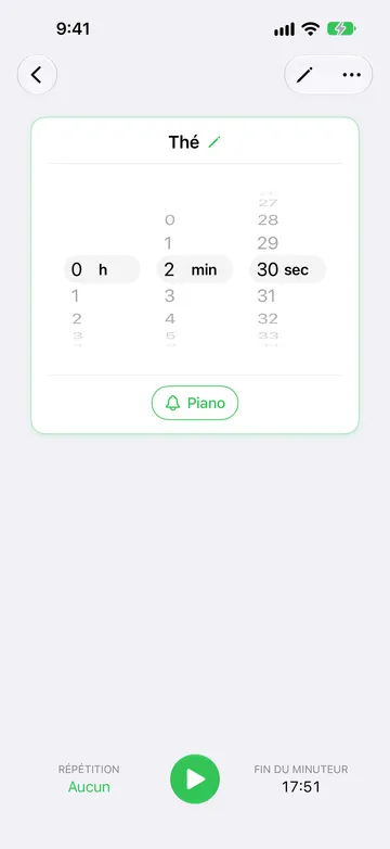 Minuteur Thé prêt à démarrer, avec sa roue de durée sur 2 minutes 30 secondes, un bouton de son Piano, Répétition sur Aucun, un bouton de lecture et Fin du minuteur à 17:51.